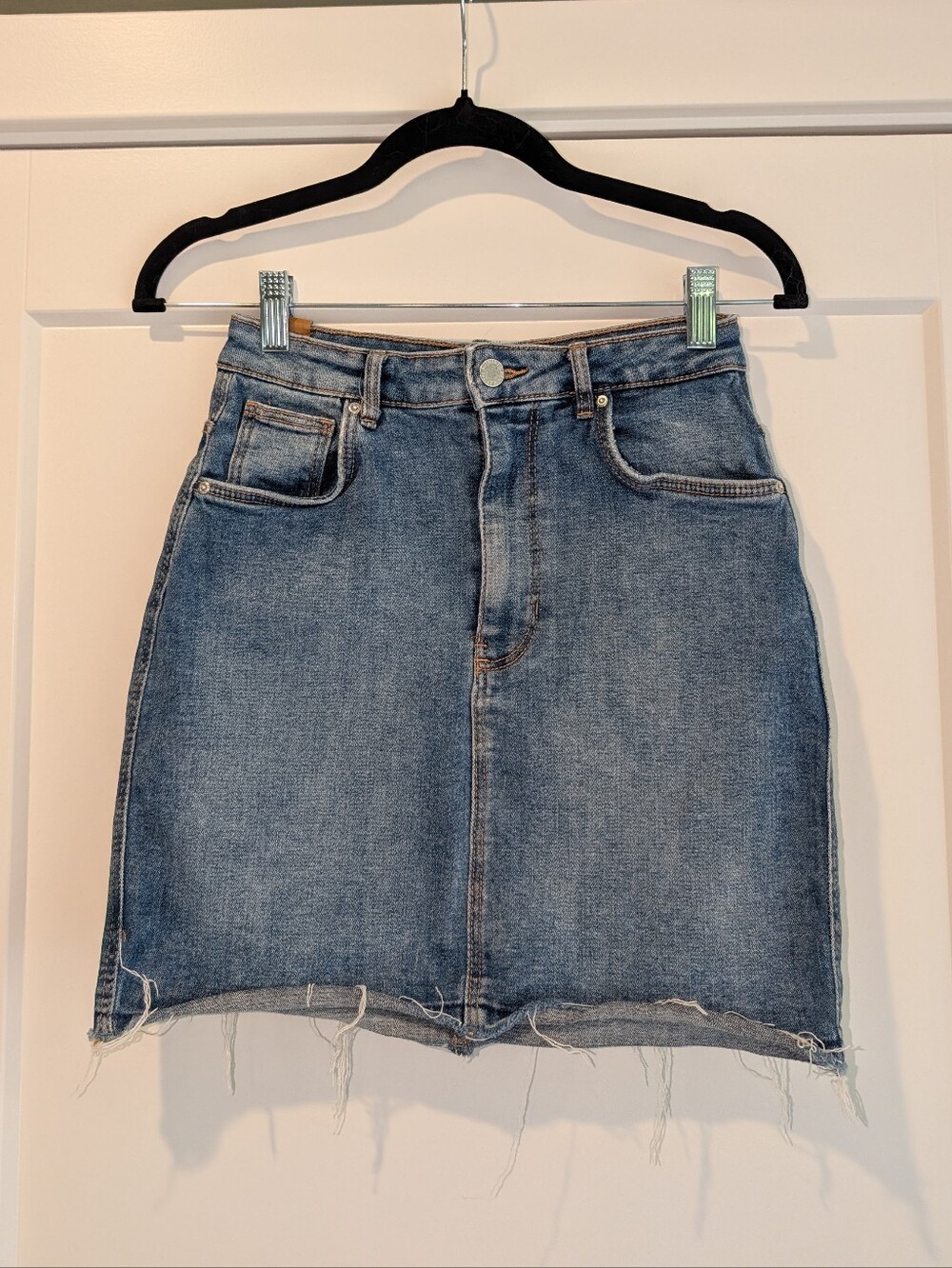 4/$16 ❇️ Y2K Zara Denim Raw Hem Mini Skirt